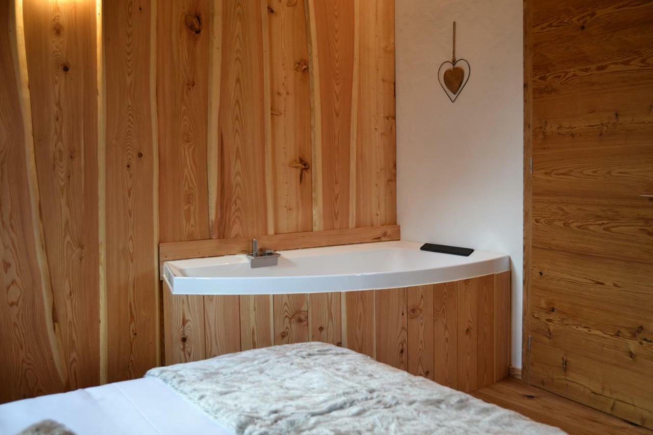 Borgo Antico Bed & Breakfast Sappada Exterior photo